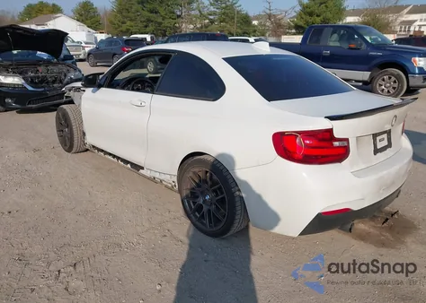 2015 BMW M235 xDrive z USA, uszkodzony, nr VIN WBA1J9C57FVX98857